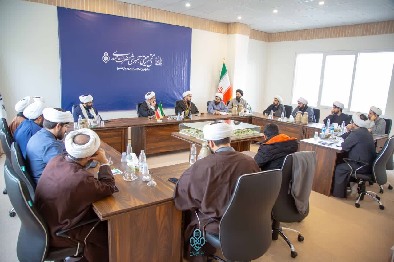 نشست فصلی کادر مدارس علمیه حضرت مهدی (عج)