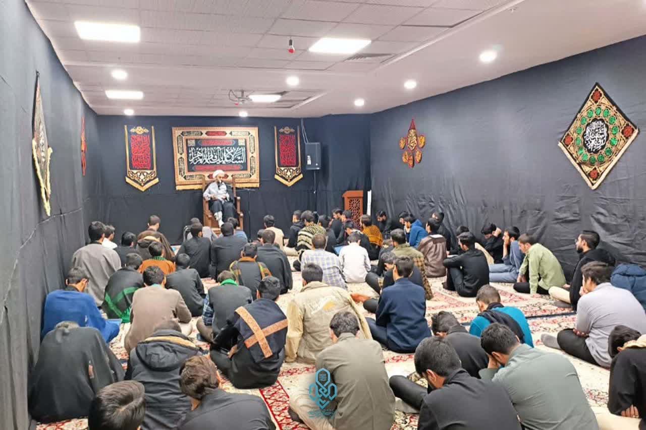 مراسم عزاداری شهادت حضرت زهرا (س) در مدرسه حضرت مهدی (عج)