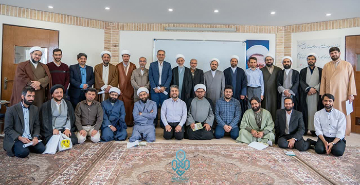 اولین دورهمی کادر مجتمع در سال 1403 با استاد نظافت