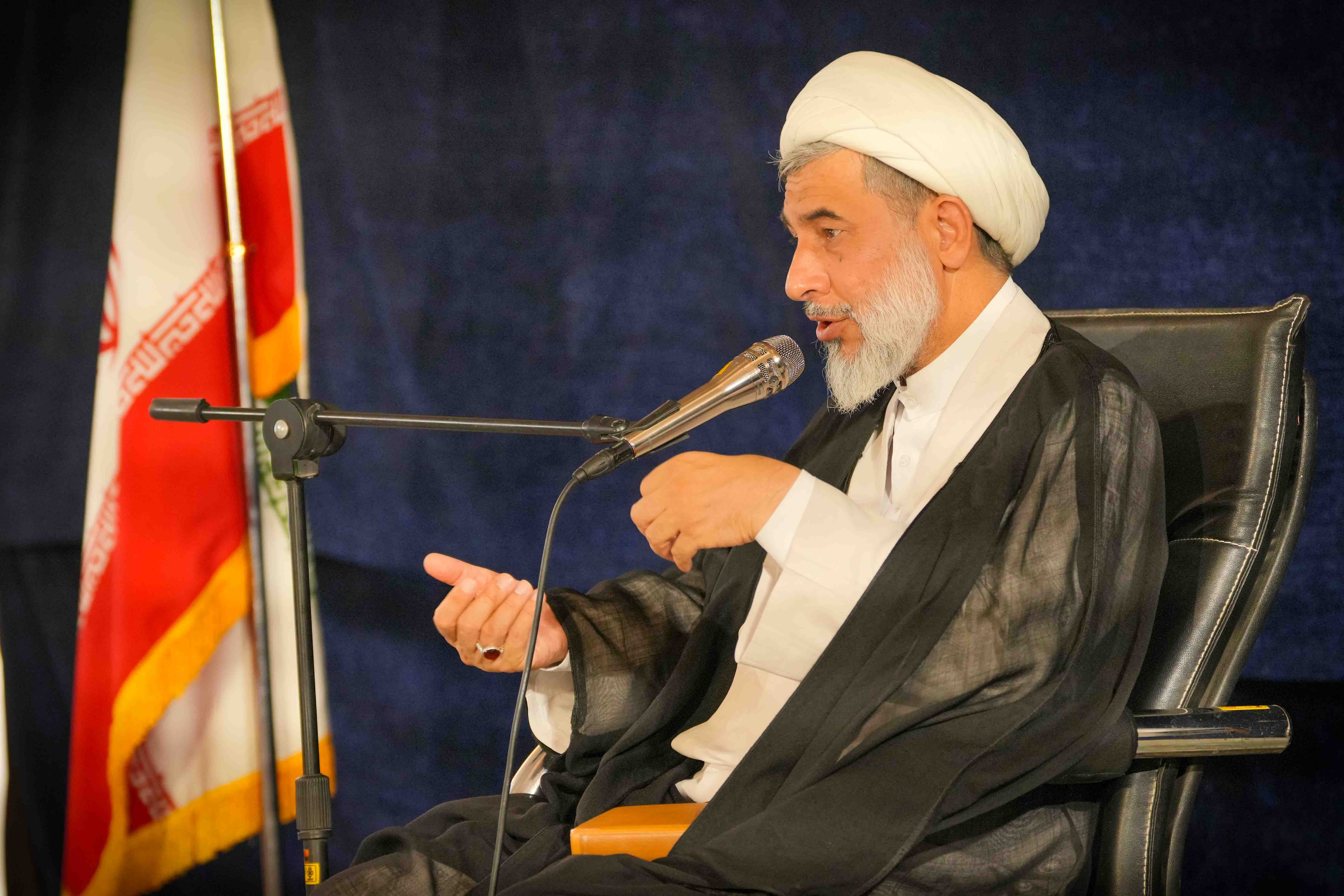 نذورات؛ گره‌گشایی به نیابت از امام رضا(ع)