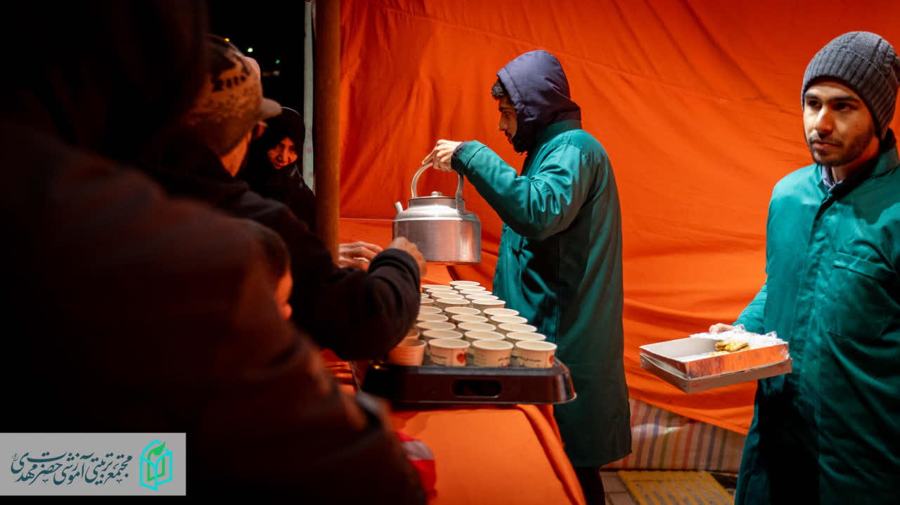 برپایی موکب‌ و ایستگاه فرهنگی-معرفتی در مجاورت مجتمع حضرت مهدی (عج)