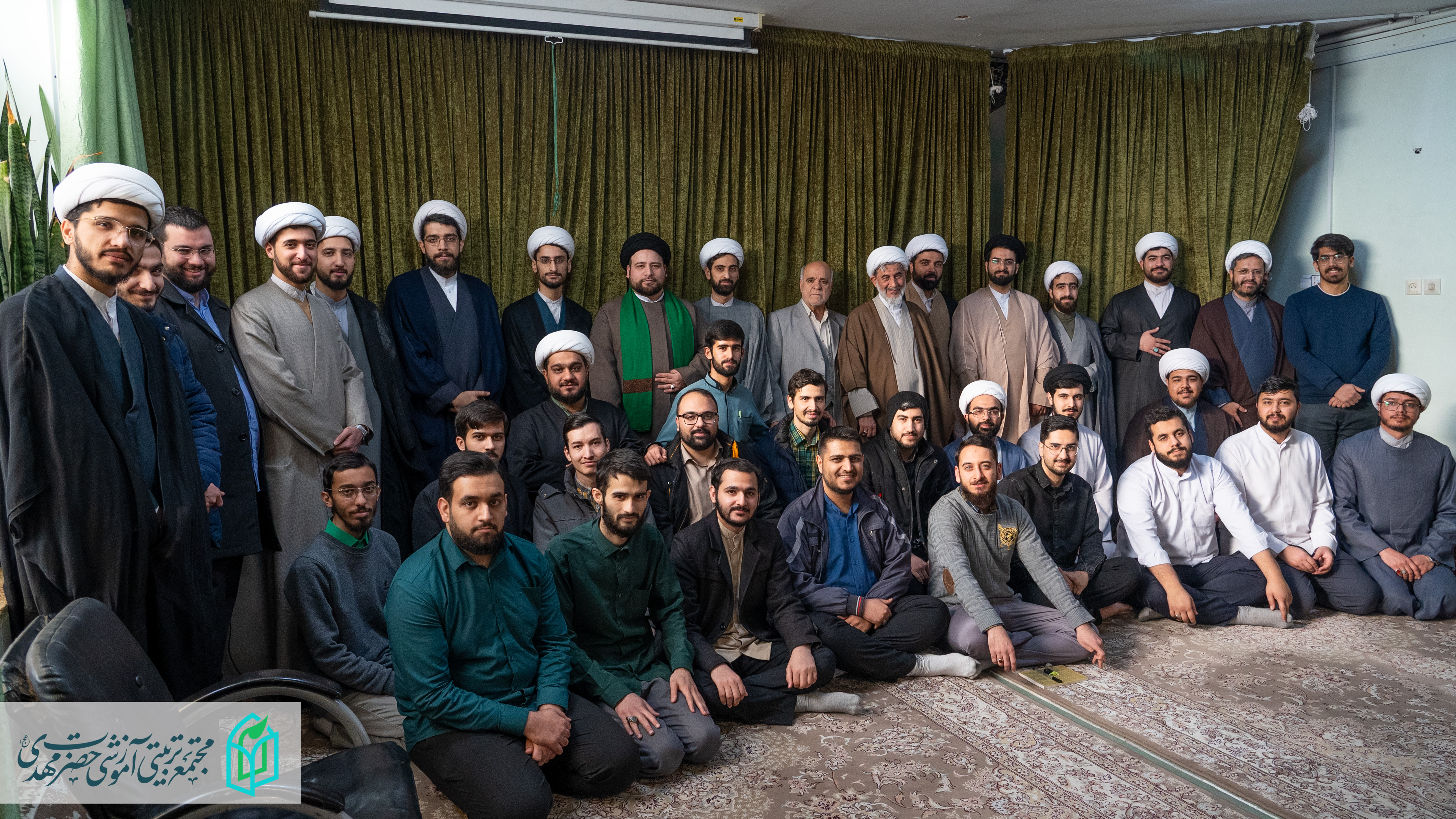 مراسم تلبس طلاب «سطح دو فقه و اصول» مدرسه علمیه حضرت مهدی (عج)