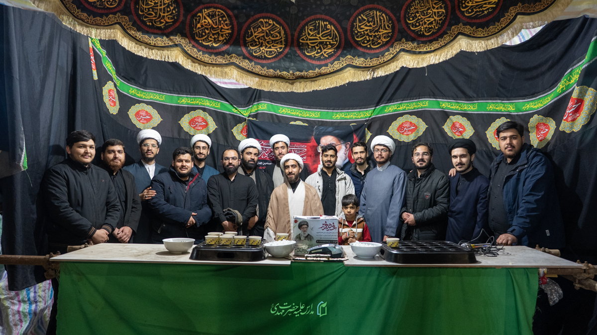 «موکب قائدنا الشهید»؛ طلاب مدرسه علمیه حضرت مهدی (عج) پای کار مردم در روزهای بحران