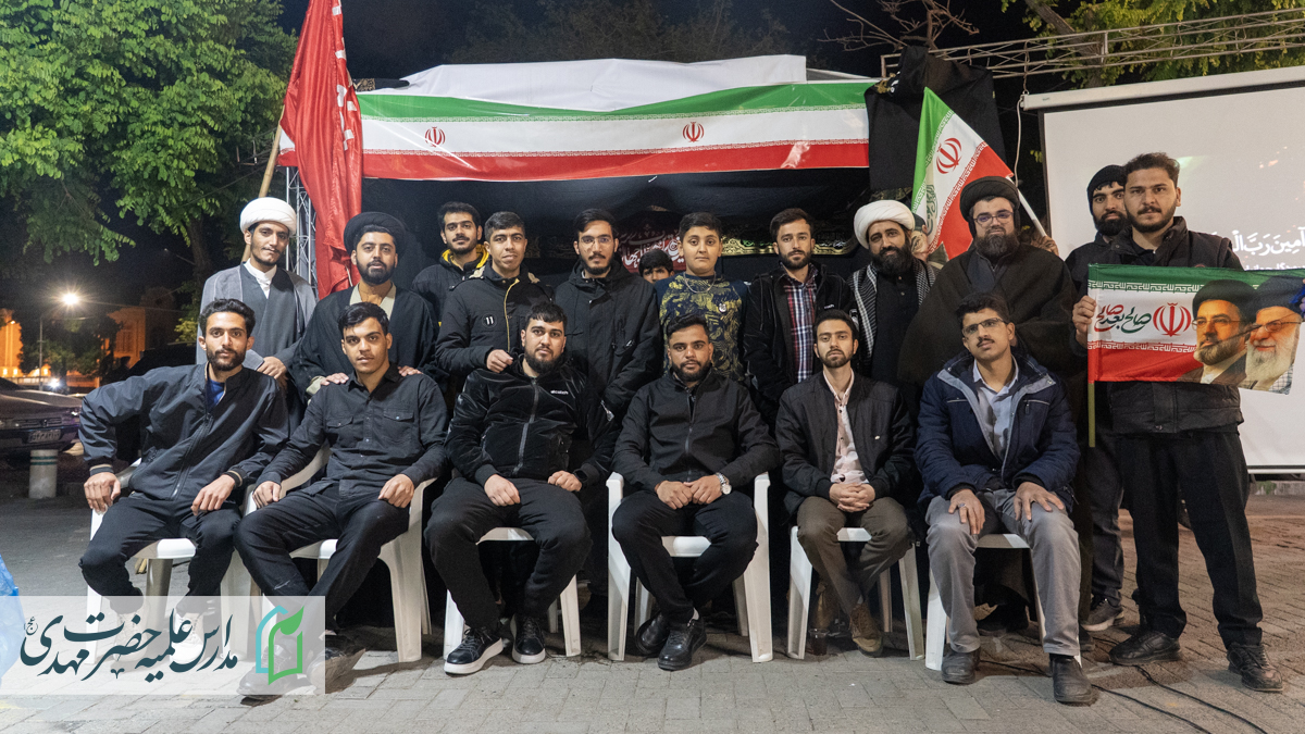 برپایی موکب فرهنگی طلاب مدرسه علمیه حضرت مهدی (عج)، شعبه سه در بلوار هفت تیر و بازار جنت